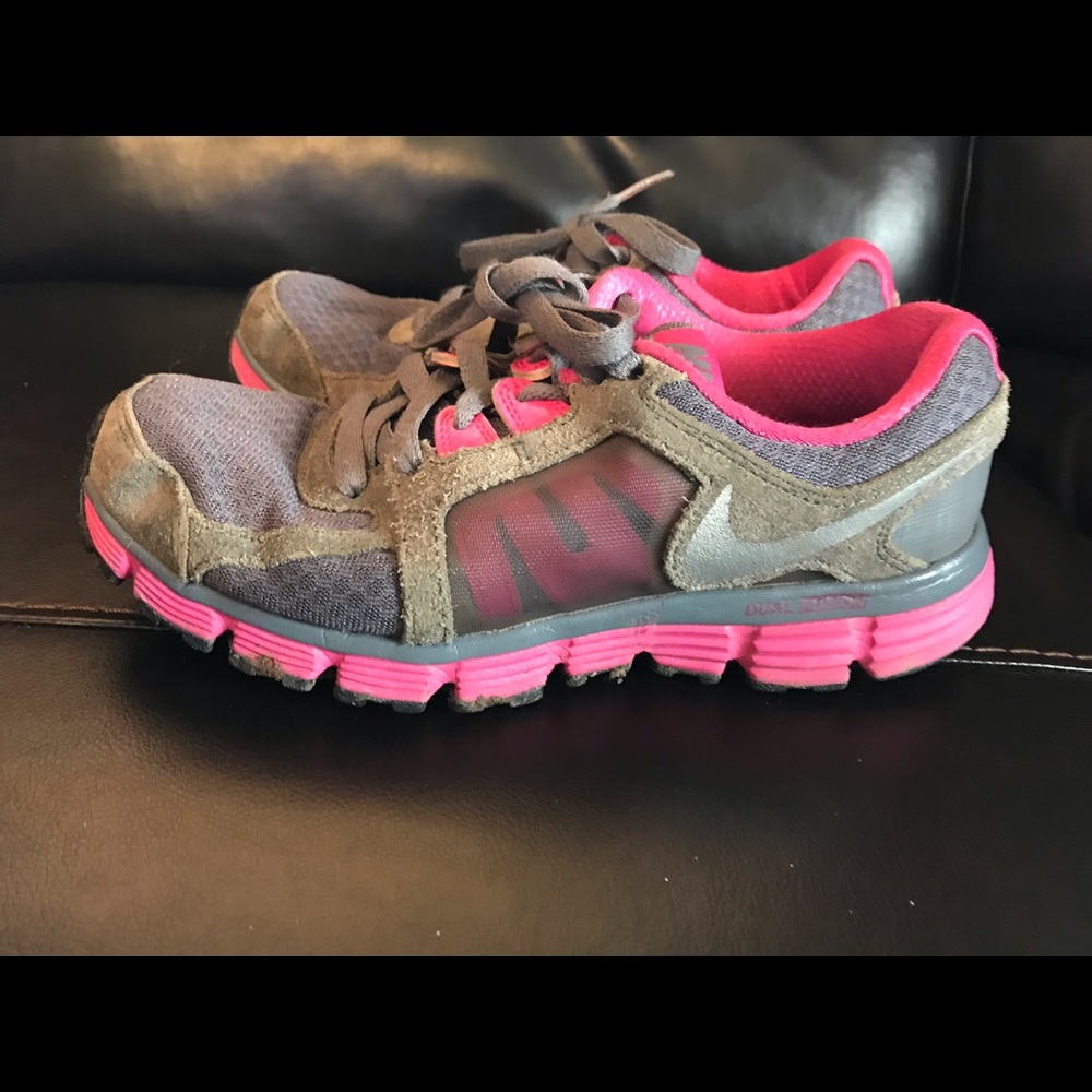 Nike grey and pink shoes